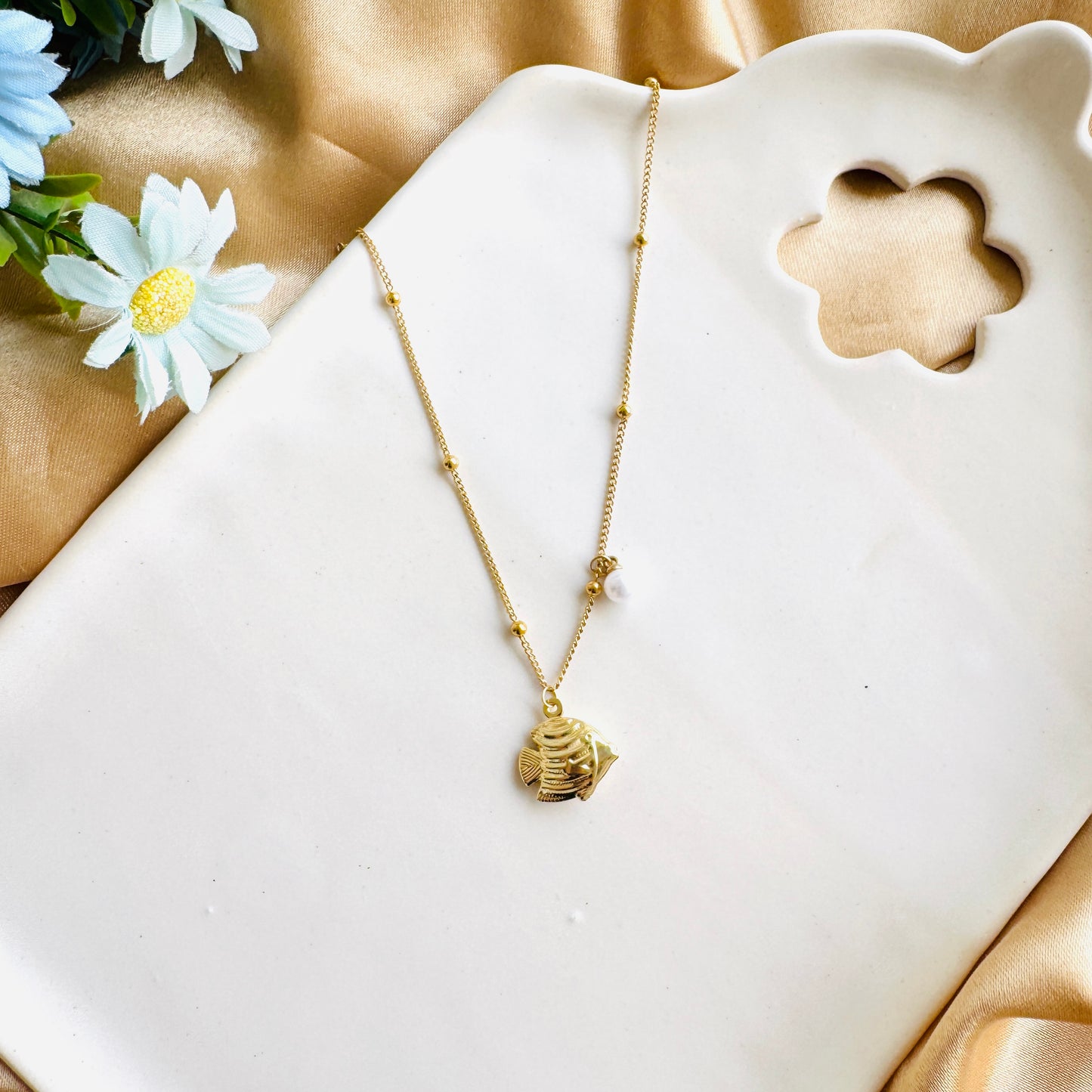 Fish Pearl Necklace