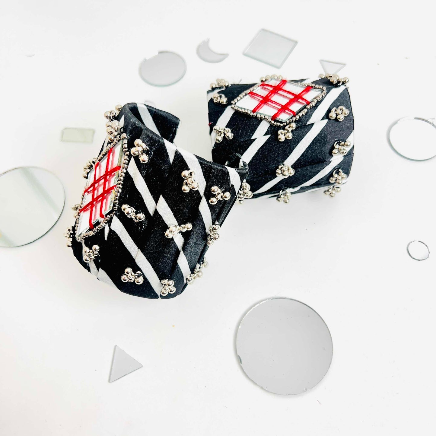 Jainish Handcuff