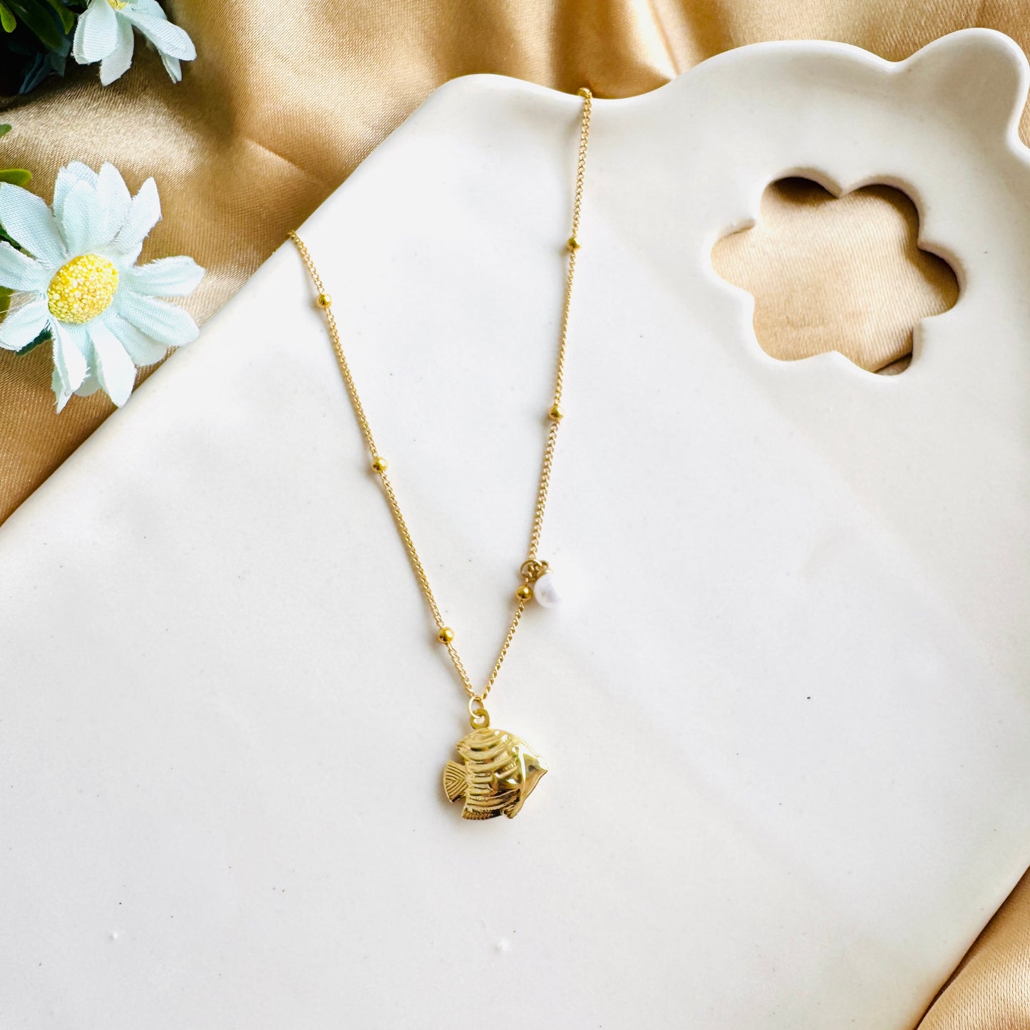Fish Pearl Necklace