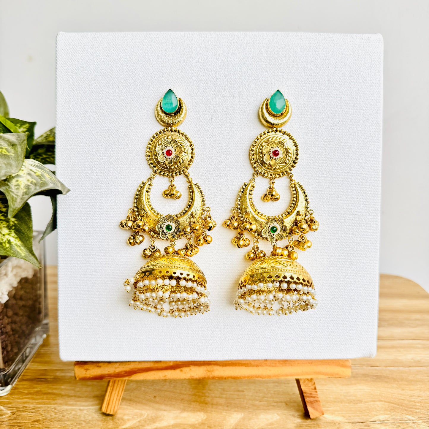 Omya Earring