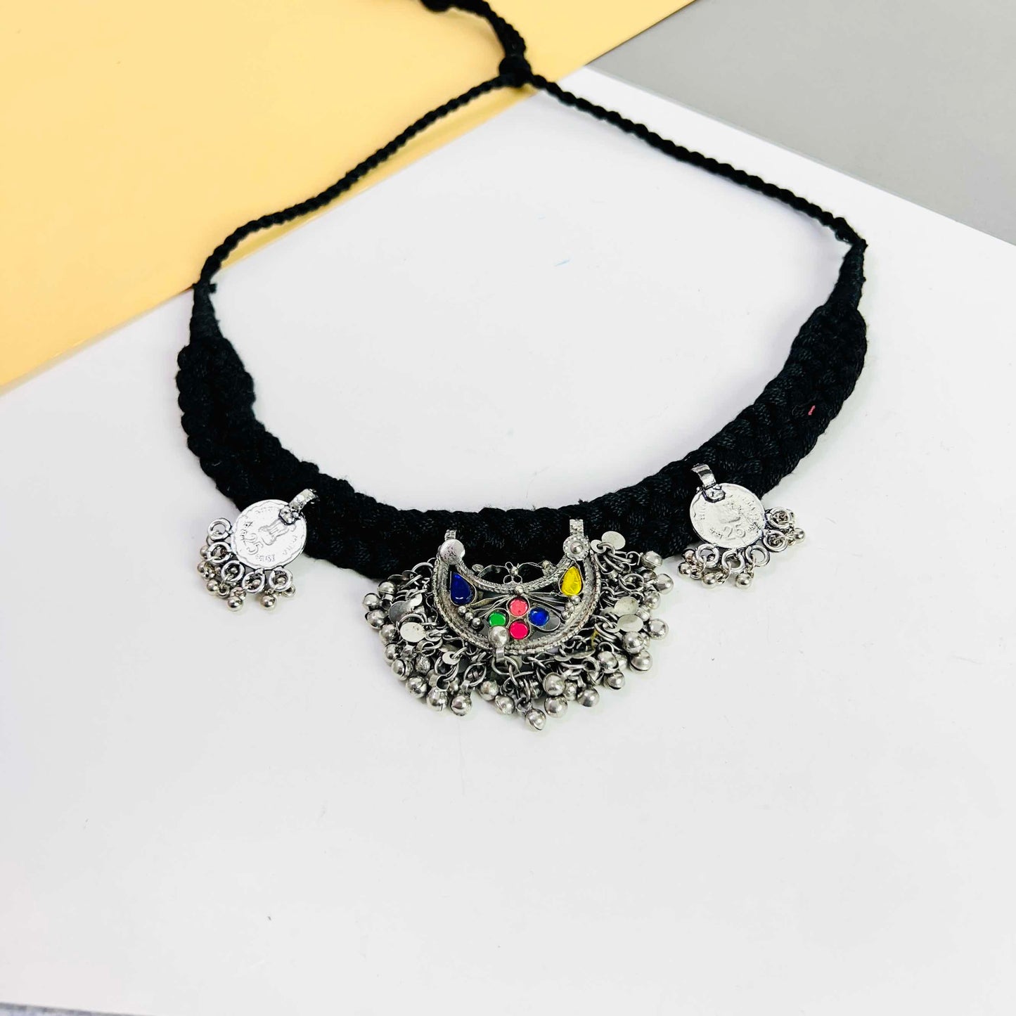 Hanvika Choker
