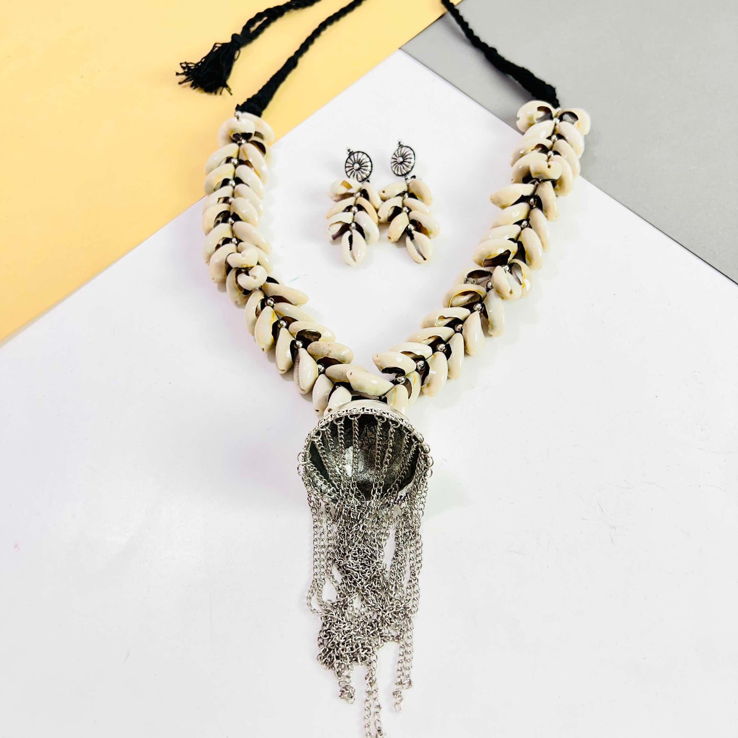Shell Necklace