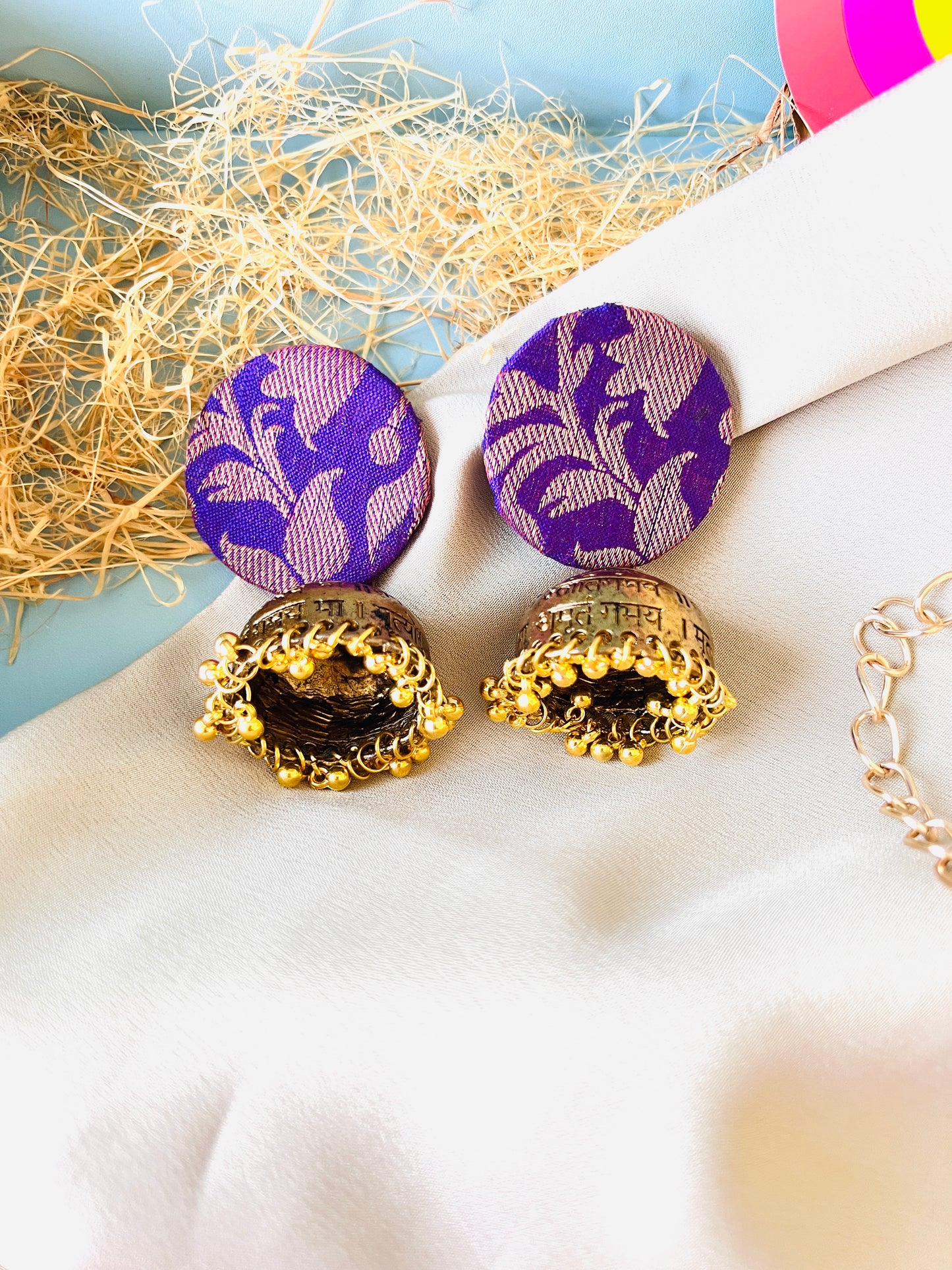 Brocade Script Print Jhumki