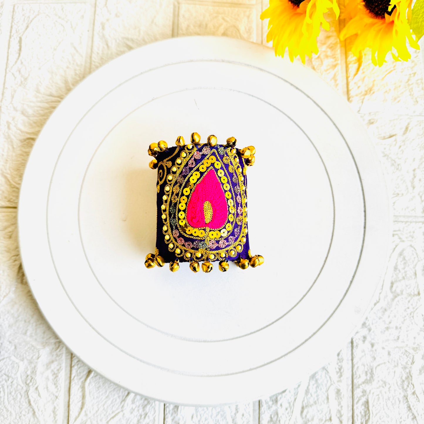 Aafreen Vintage Handcuff