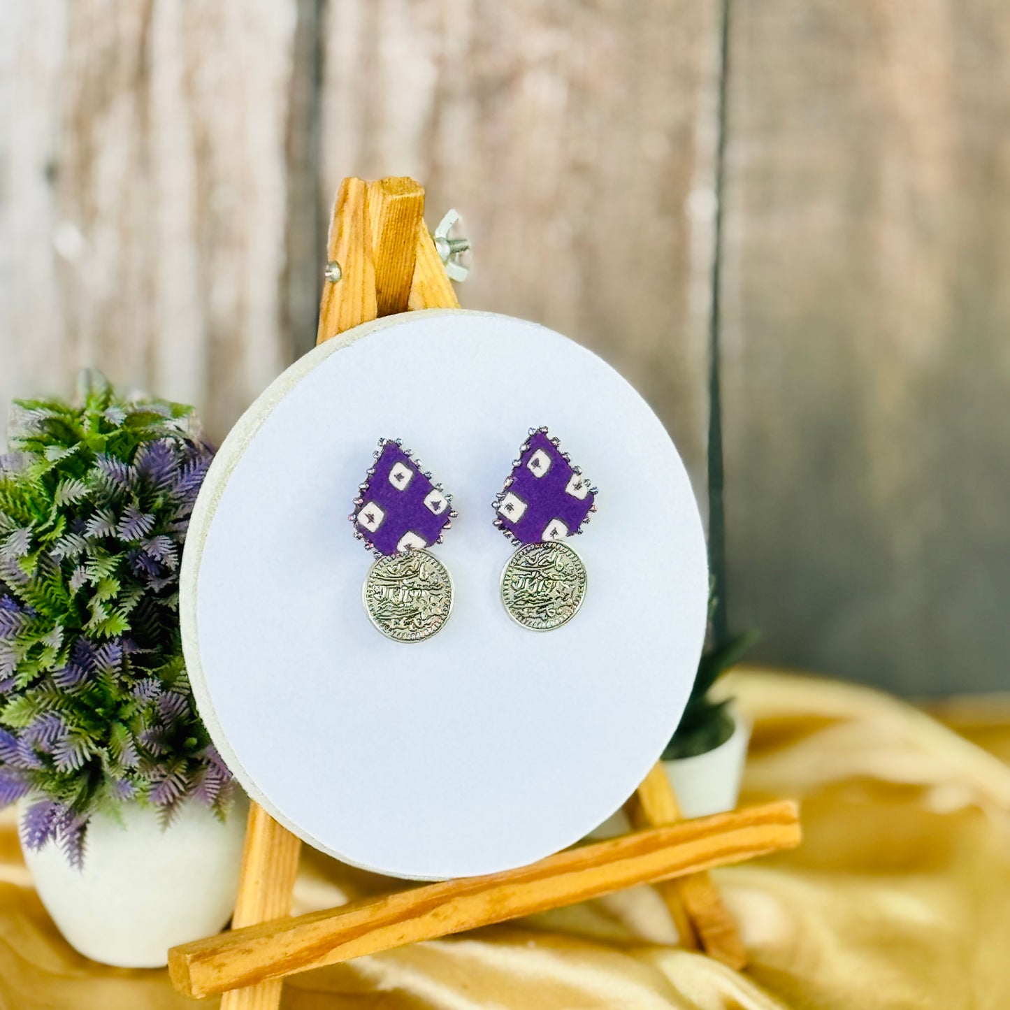 Prisha Earring