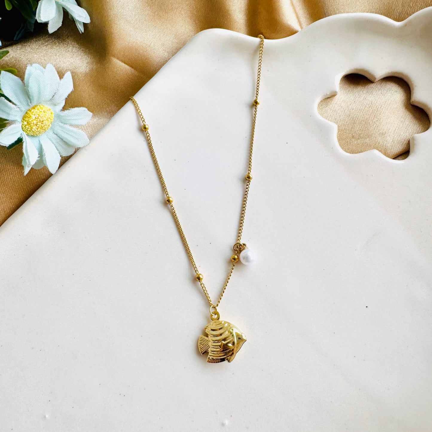 Fish Pearl Necklace