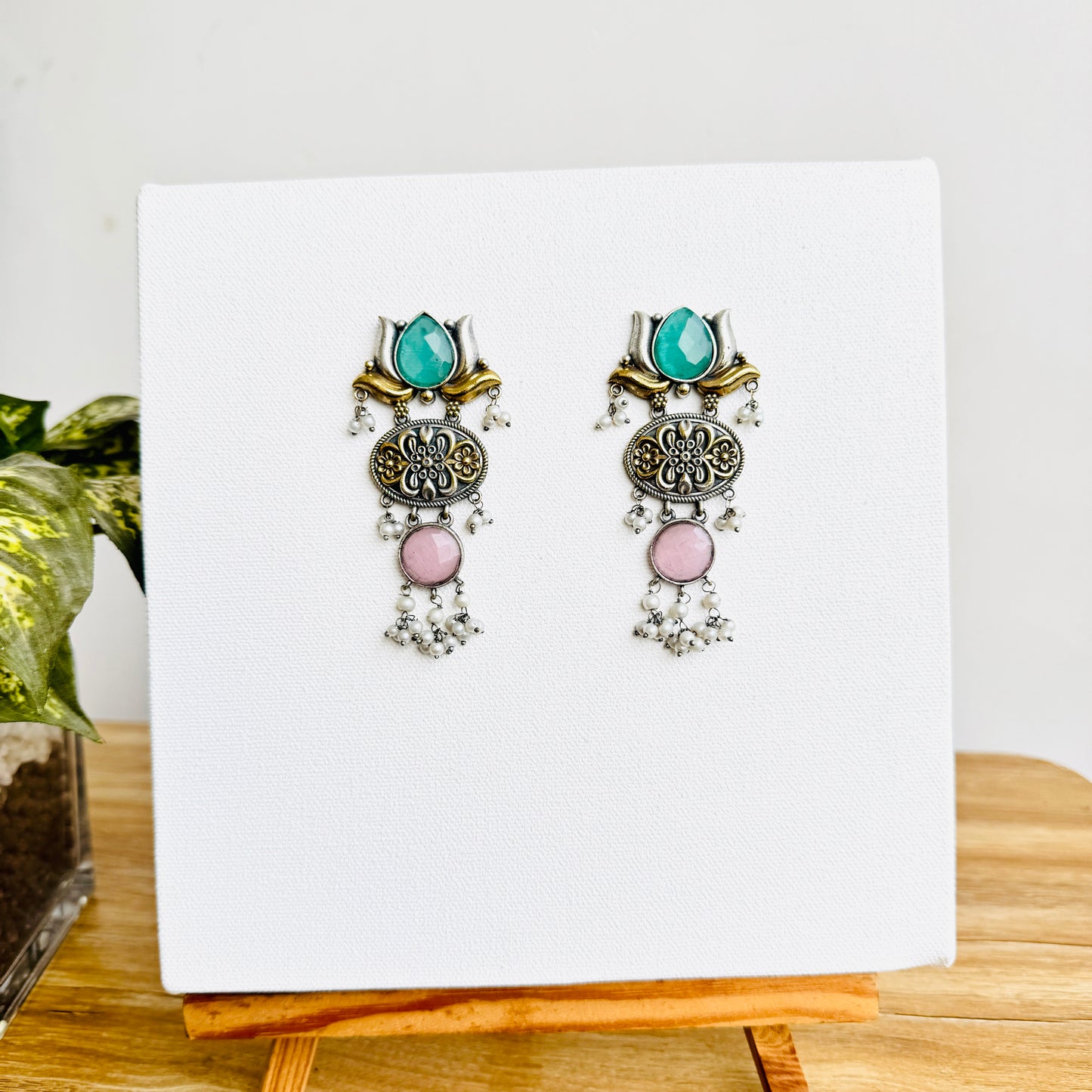 Omisha Earring
