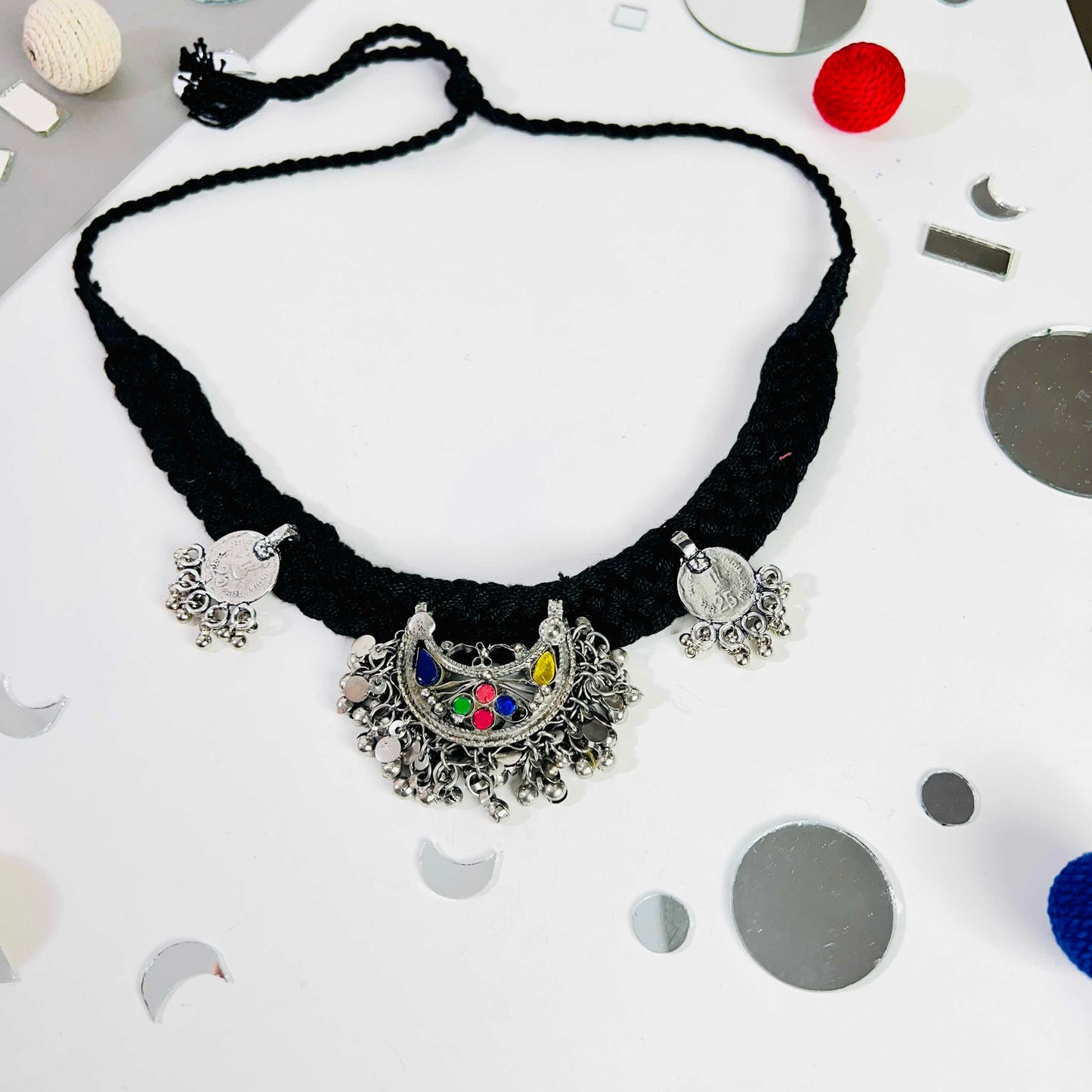 Hanvika Choker