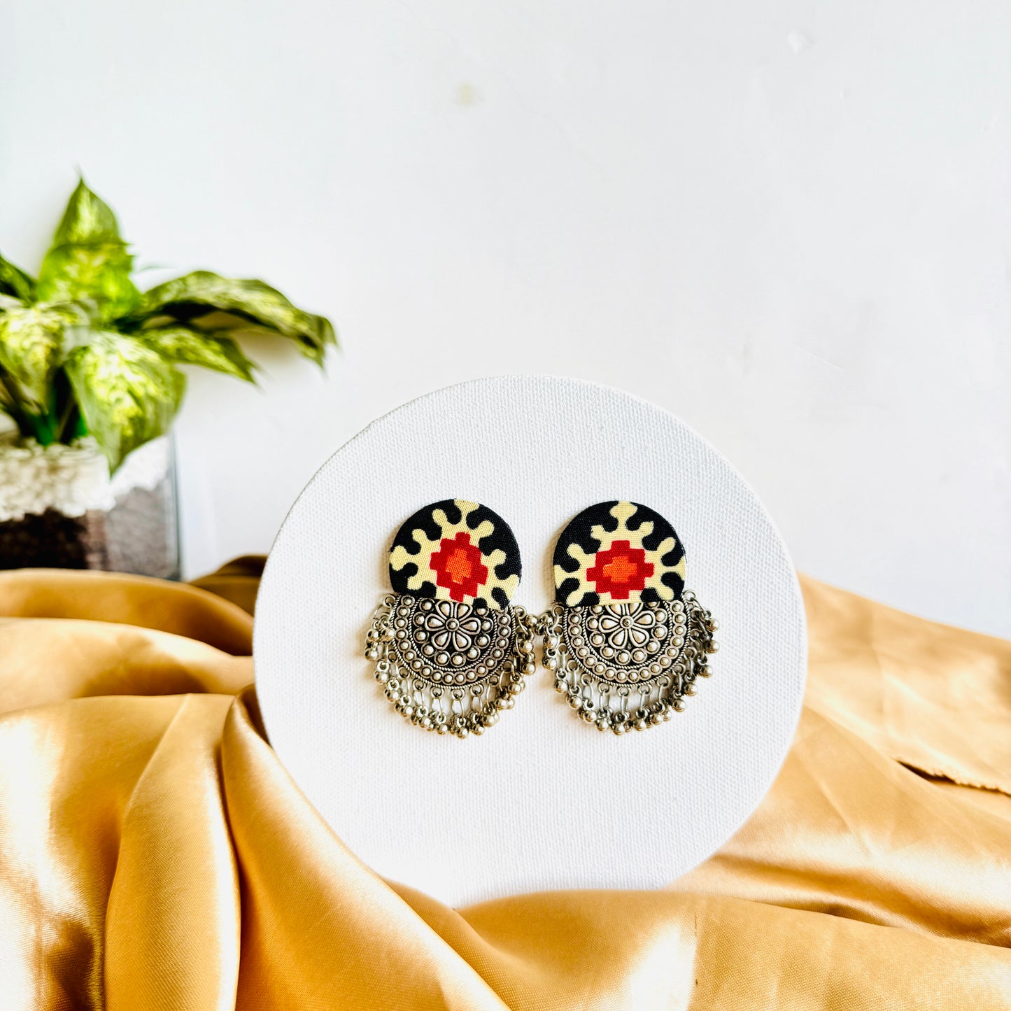 Meera Earring
