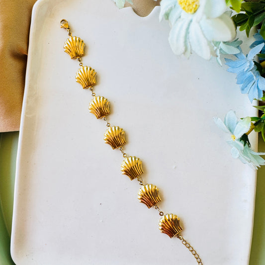 Shell Bracelet