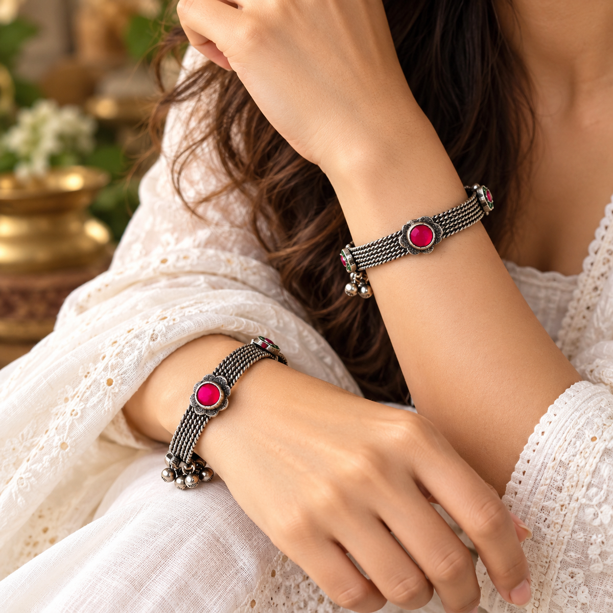 Baani Handcuff