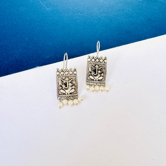 Vera Earring