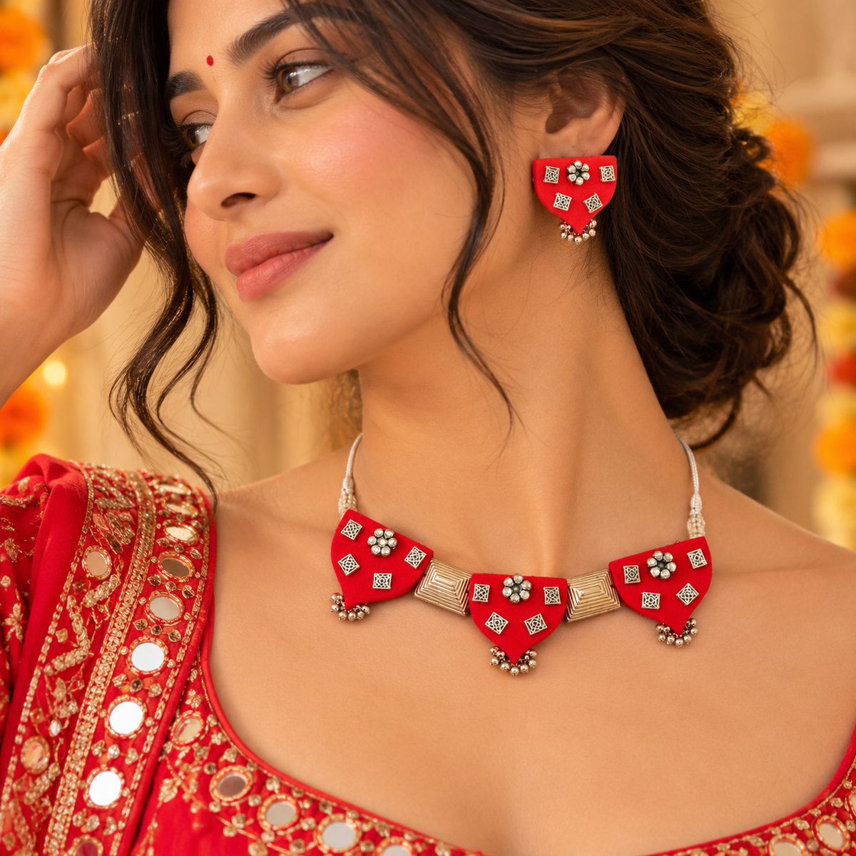 Classic Red Chocker