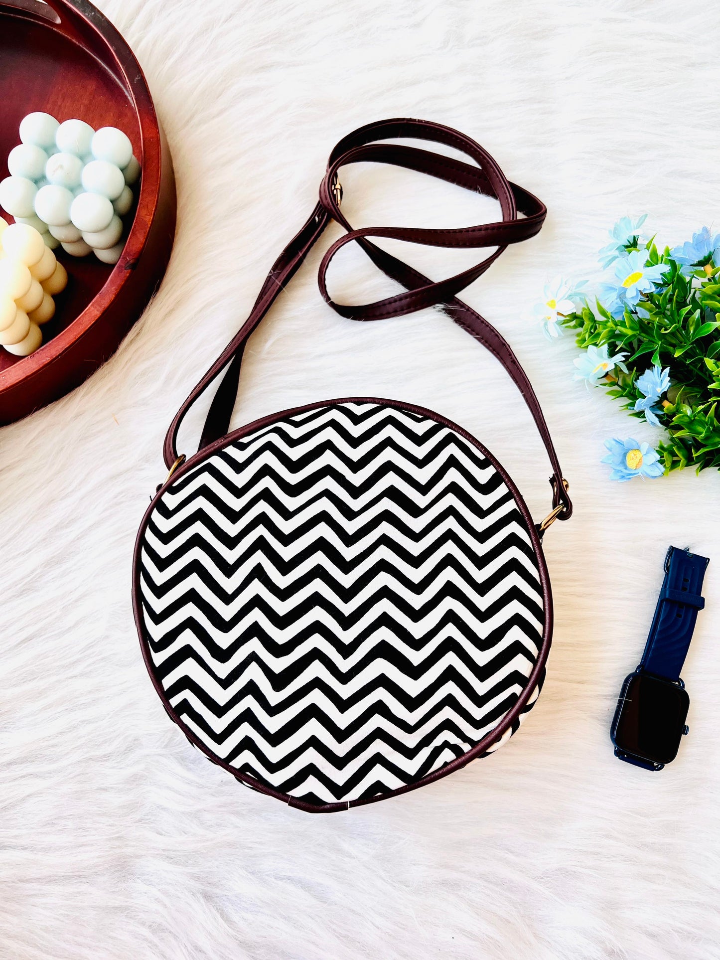 Zig Zag Round Sling Bag