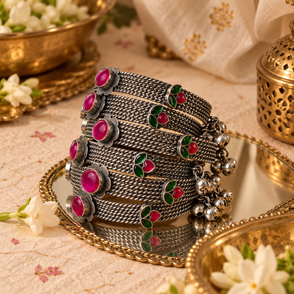 Baani Handcuff