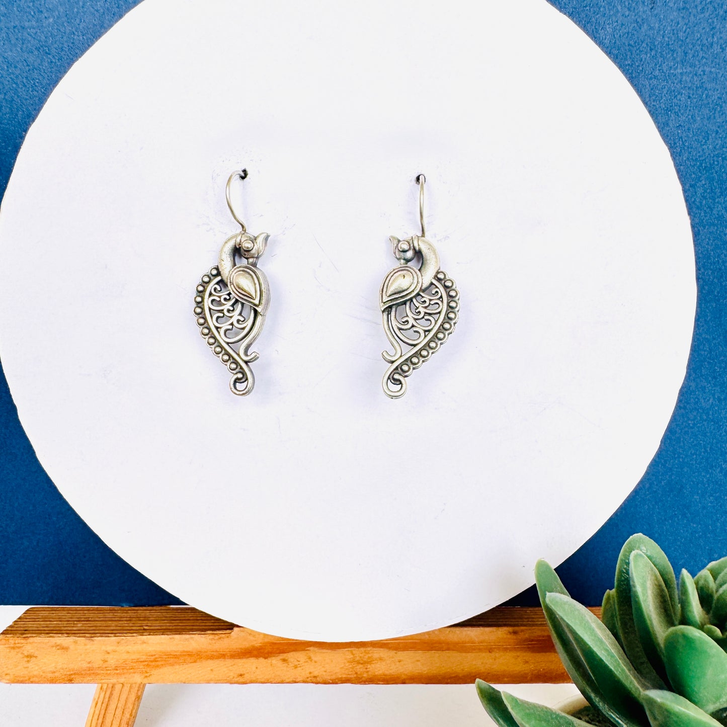 Kuhu Earring